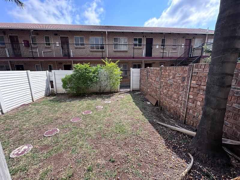 1 Bedroom Property for Sale in The Orchards Gauteng