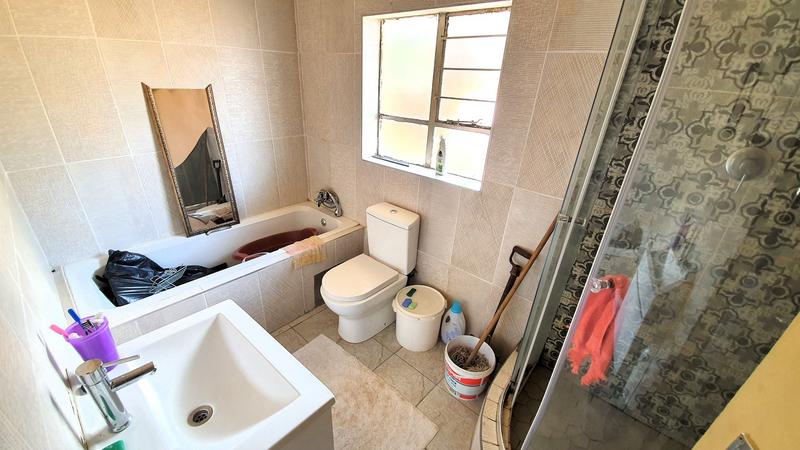 1 Bedroom Property for Sale in The Orchards Gauteng