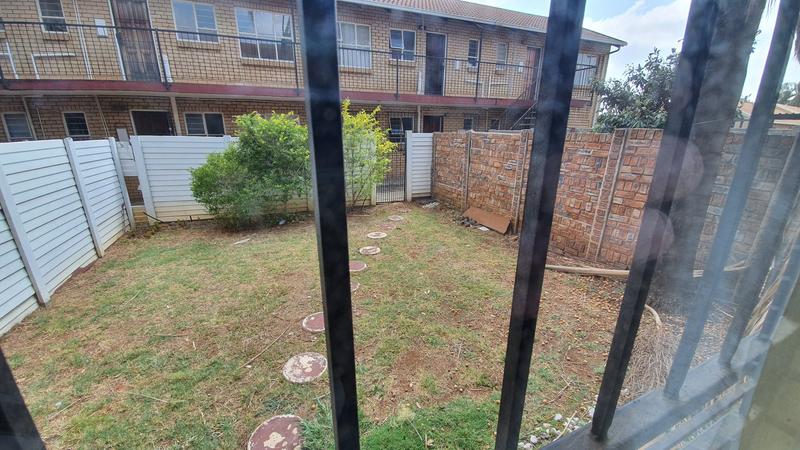 1 Bedroom Property for Sale in The Orchards Gauteng