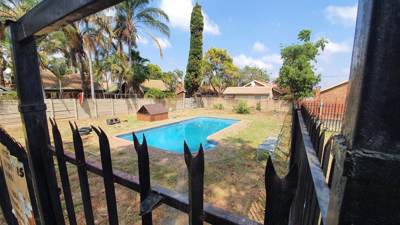 1 Bedroom Property for Sale in The Orchards Gauteng