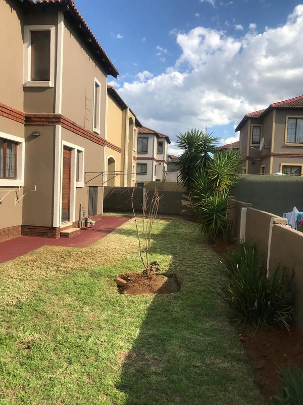 To Let 3 Bedroom Property for Rent in Albertsdal Gauteng