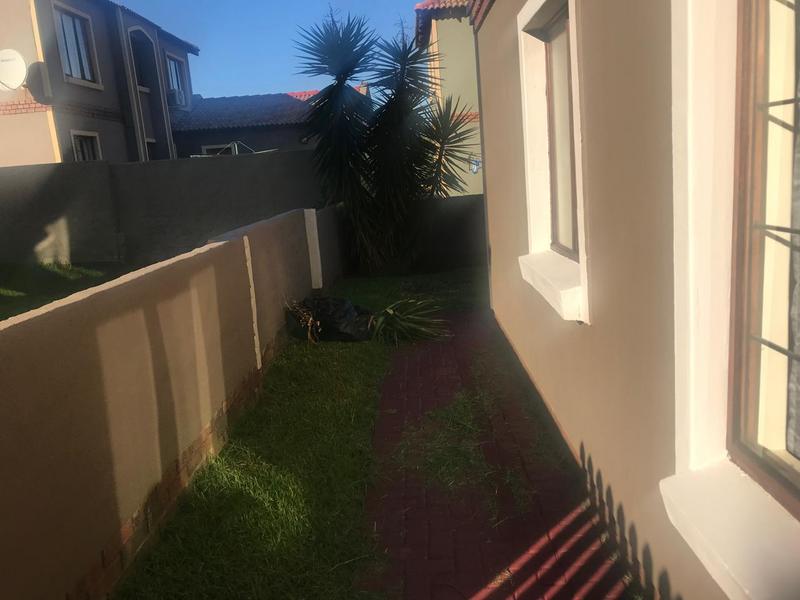 To Let 3 Bedroom Property for Rent in Albertsdal Gauteng