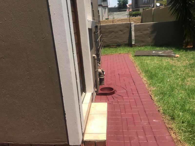 To Let 3 Bedroom Property for Rent in Albertsdal Gauteng