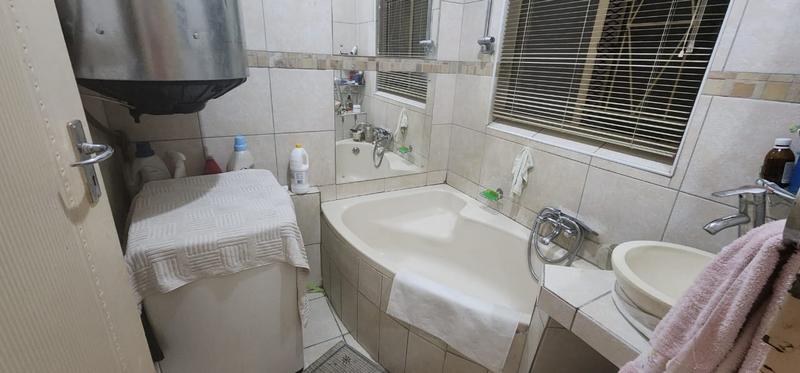 To Let 2 Bedroom Property for Rent in Elspark Gauteng