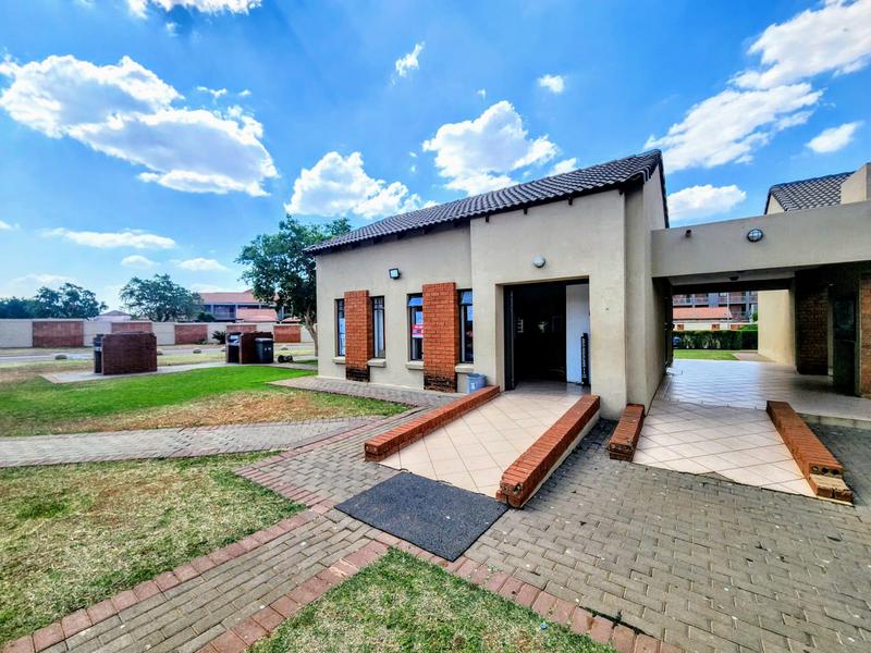 1 Bedroom Property for Sale in The Orchards Gauteng