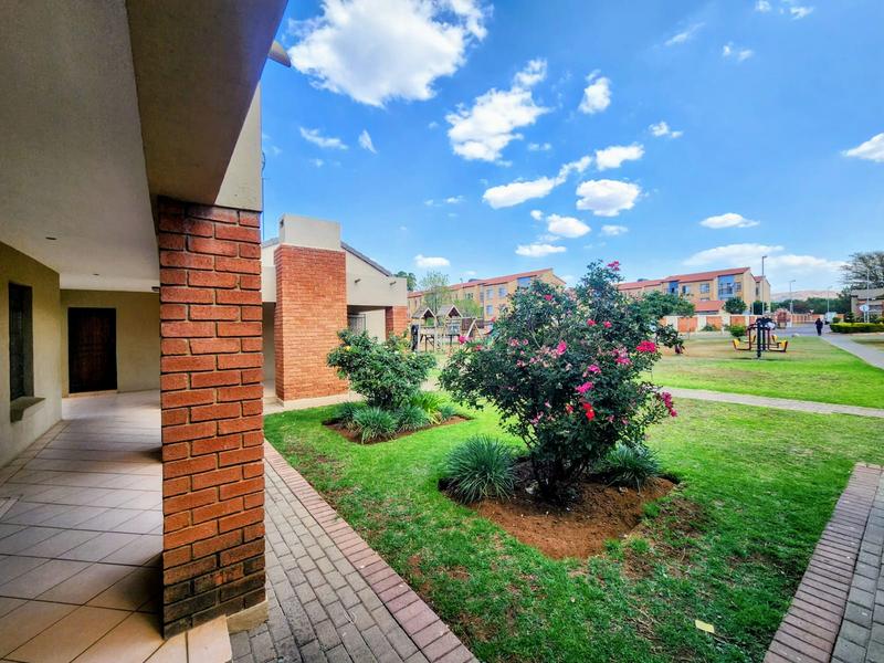 1 Bedroom Property for Sale in The Orchards Gauteng