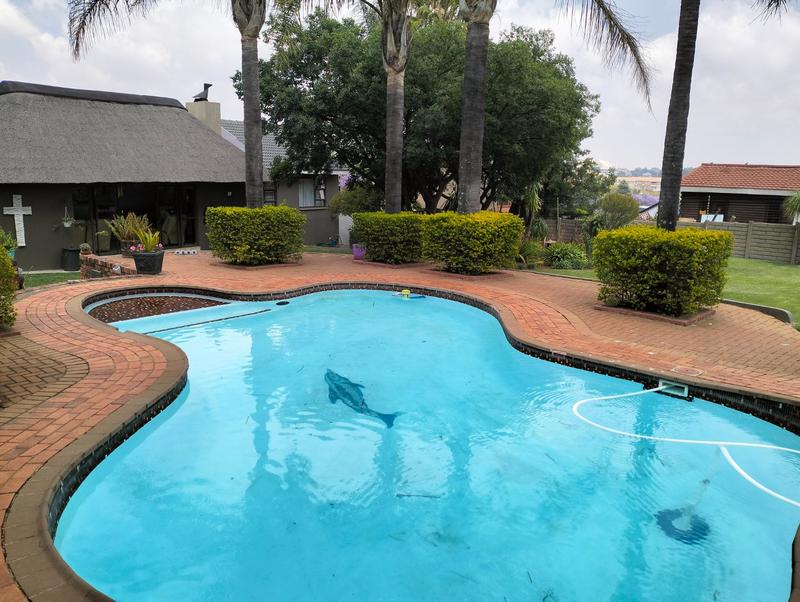 3 Bedroom Property for Sale in Noordheuwel Gauteng