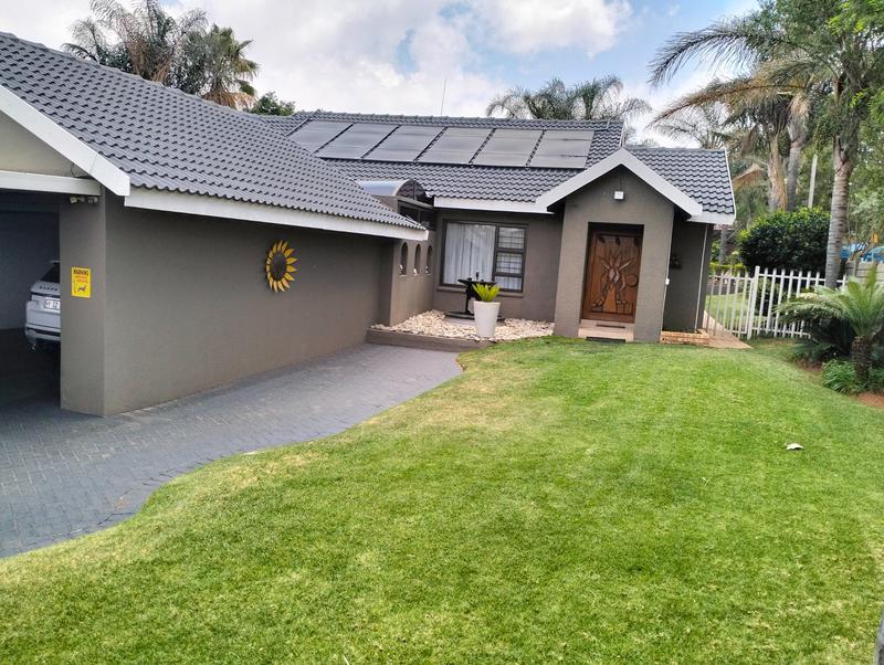 3 Bedroom Property for Sale in Noordheuwel Gauteng