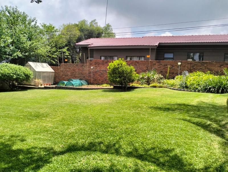 3 Bedroom Property for Sale in Noordheuwel Gauteng