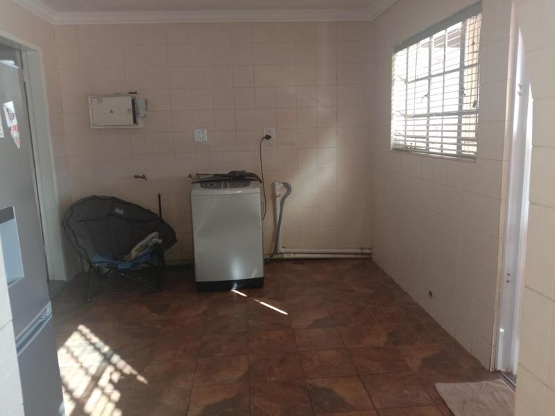 11 Bedroom Property for Sale in Heatherdale AH Gauteng