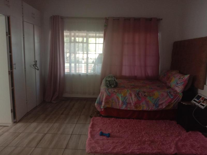 11 Bedroom Property for Sale in Heatherdale AH Gauteng