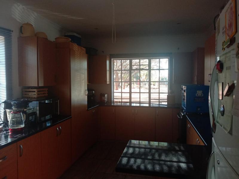 11 Bedroom Property for Sale in Heatherdale AH Gauteng