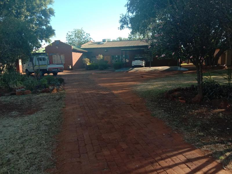 11 Bedroom Property for Sale in Heatherdale AH Gauteng