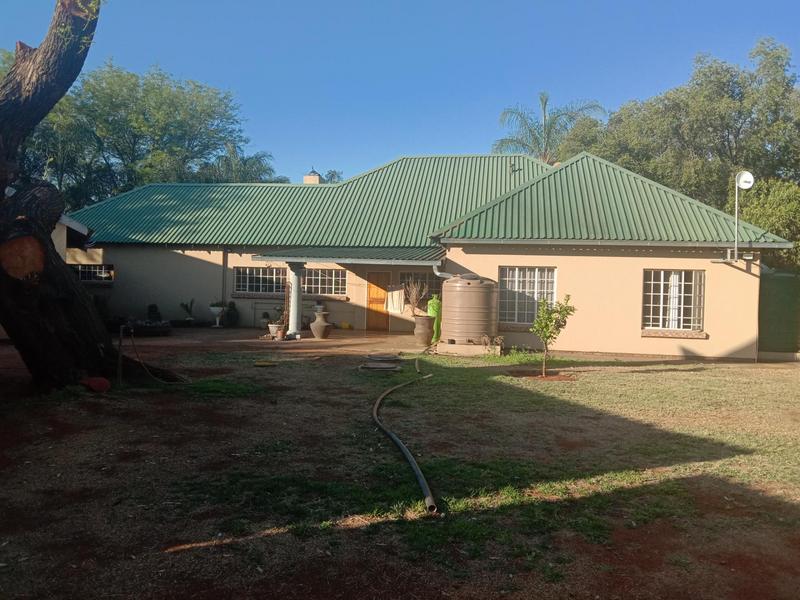 11 Bedroom Property for Sale in Heatherdale AH Gauteng