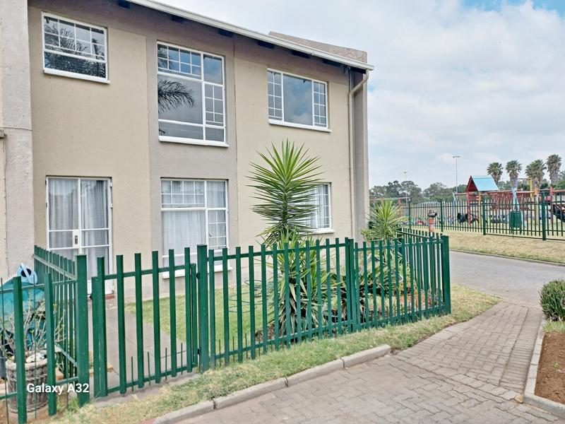 2 Bedroom Property for Sale in Ravenswood Gauteng