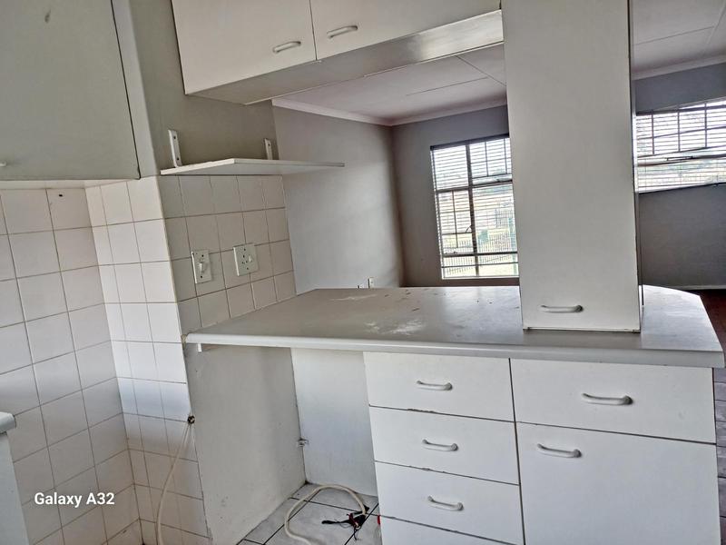 2 Bedroom Property for Sale in Ravenswood Gauteng