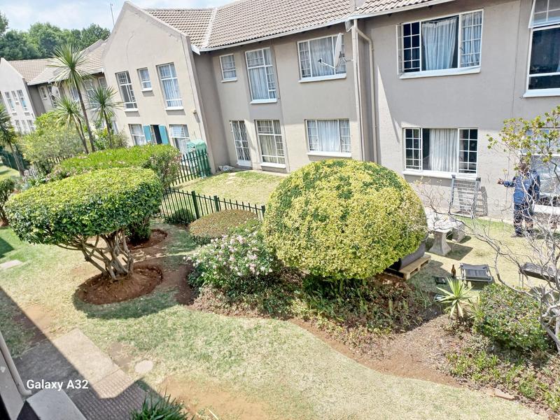 2 Bedroom Property for Sale in Ravenswood Gauteng