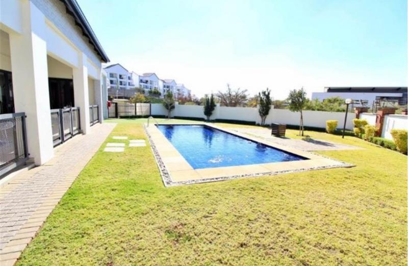 1 Bedroom Property for Sale in Greenstone Hill Gauteng