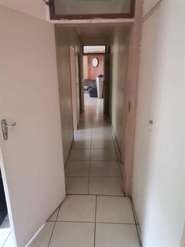 To Let 3 Bedroom Property for Rent in Birchleigh North Gauteng