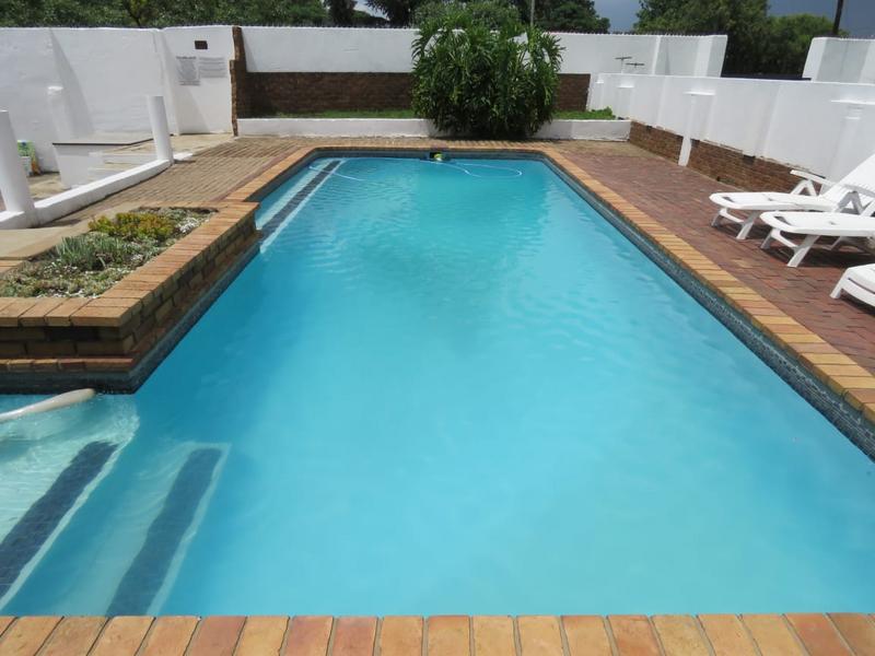 6 Bedroom Property for Sale in Delville Gauteng