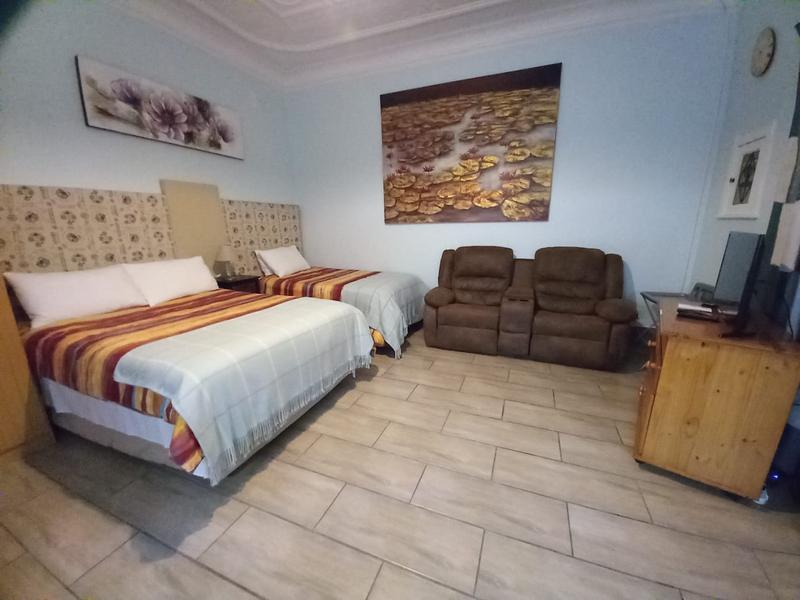 6 Bedroom Property for Sale in Delville Gauteng