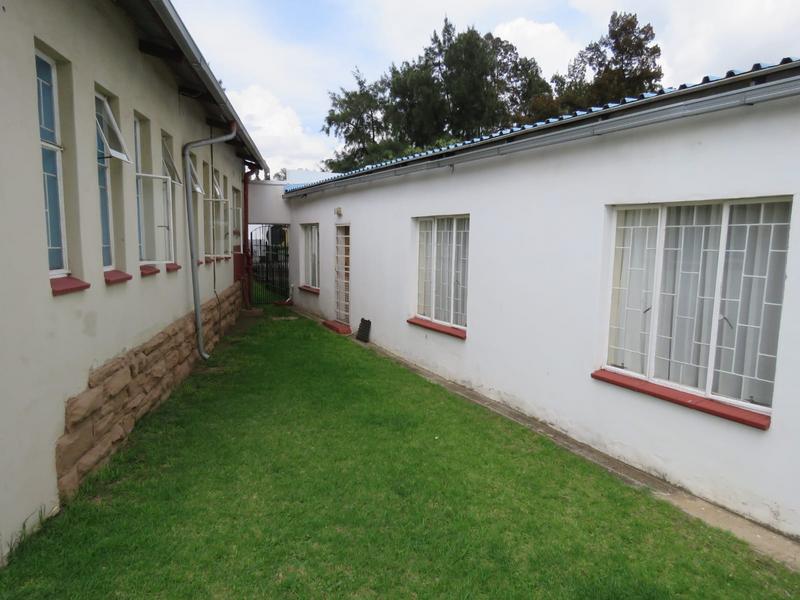 6 Bedroom Property for Sale in Delville Gauteng