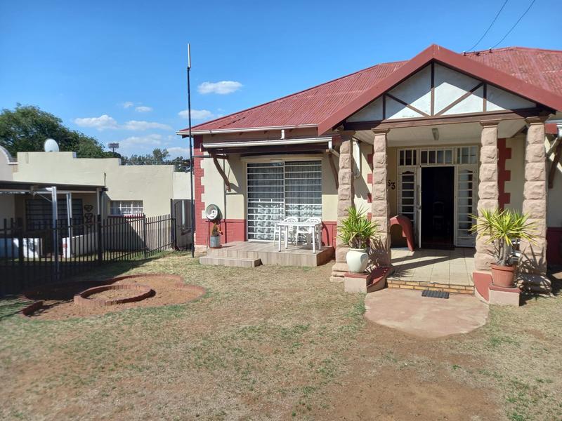 6 Bedroom Property for Sale in Delville Gauteng