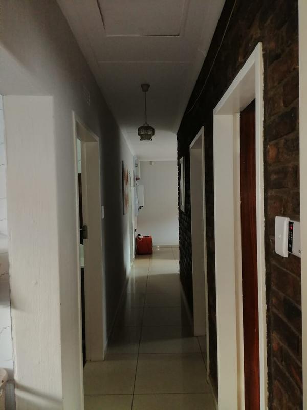 3 Bedroom Property for Sale in Olifantsfontein Gauteng