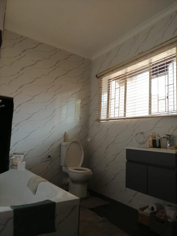 3 Bedroom Property for Sale in Olifantsfontein Gauteng