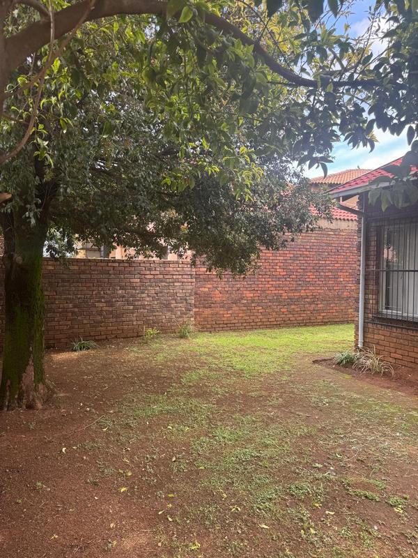 3 Bedroom Property for Sale in Olifantsfontein Gauteng