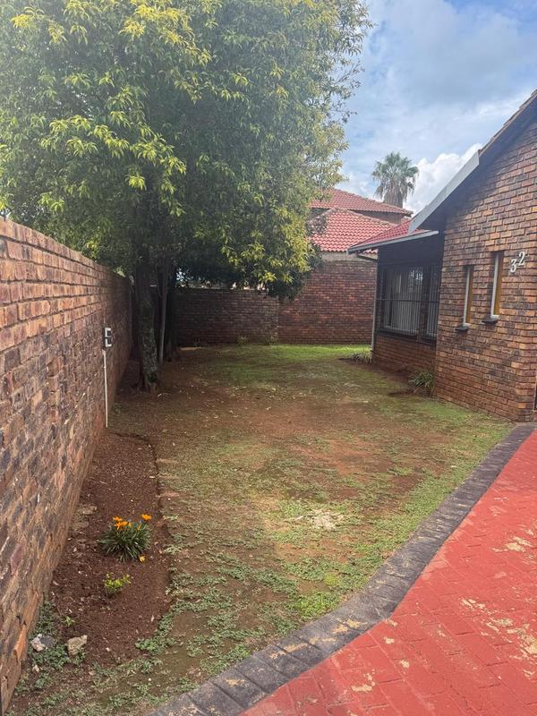 3 Bedroom Property for Sale in Olifantsfontein Gauteng