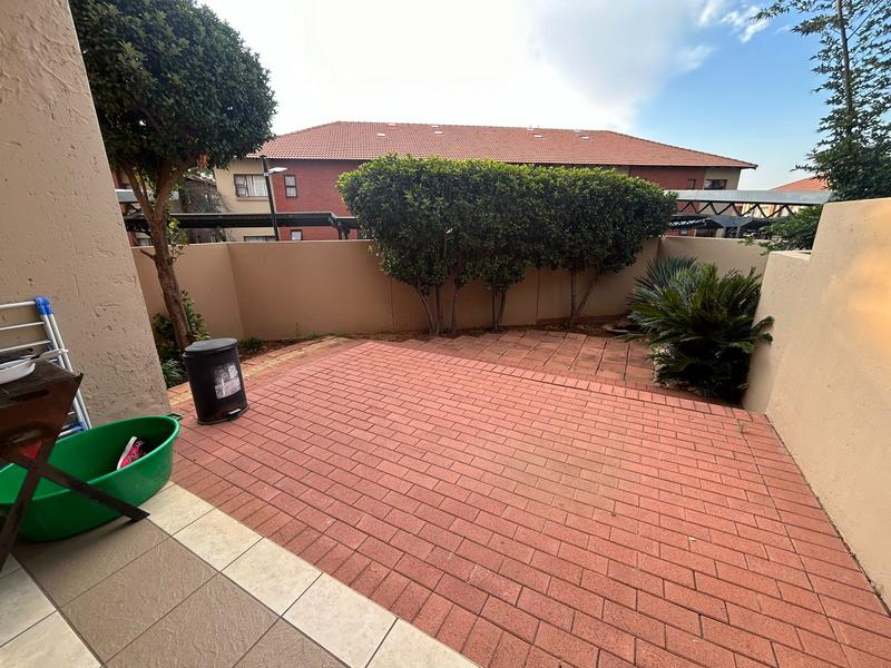 To Let 2 Bedroom Property for Rent in Pretorius Park Gauteng