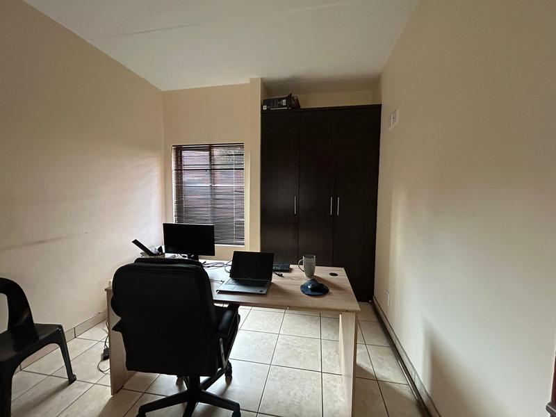 To Let 2 Bedroom Property for Rent in Pretorius Park Gauteng