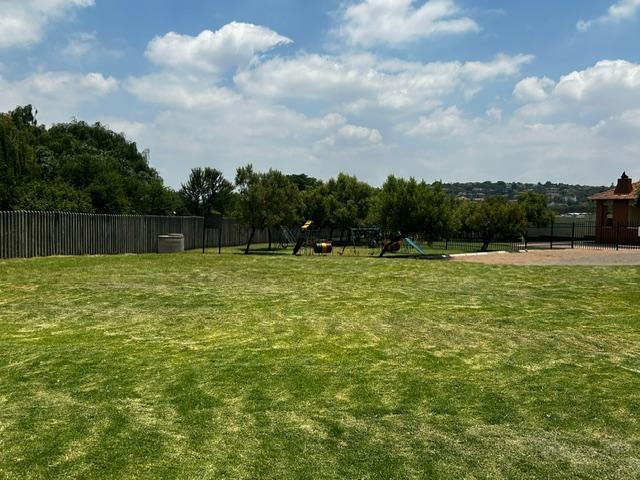 To Let 2 Bedroom Property for Rent in Pretorius Park Gauteng