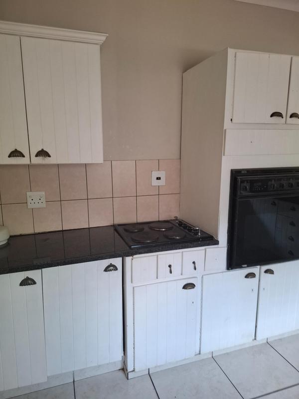 To Let 5 Bedroom Property for Rent in Lynnwood Glen Gauteng