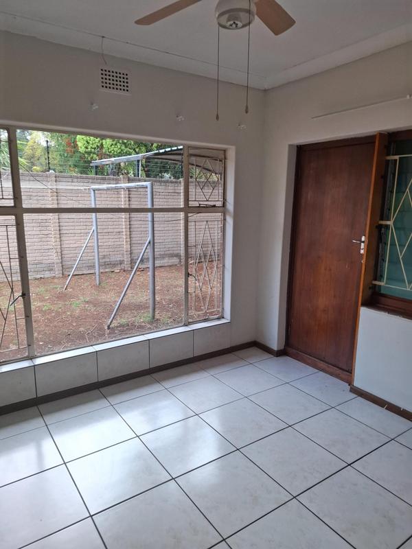 To Let 5 Bedroom Property for Rent in Lynnwood Glen Gauteng