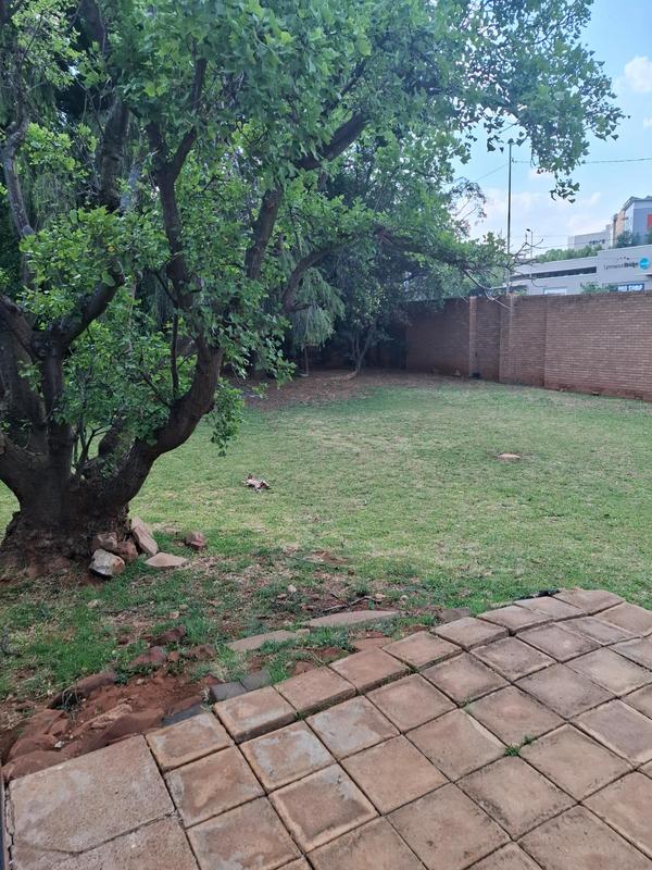 To Let 5 Bedroom Property for Rent in Lynnwood Glen Gauteng