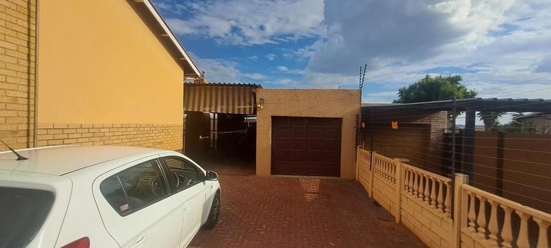 To Let 3 Bedroom Property for Rent in Dan Pienaarville Gauteng