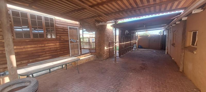 To Let 3 Bedroom Property for Rent in Dan Pienaarville Gauteng