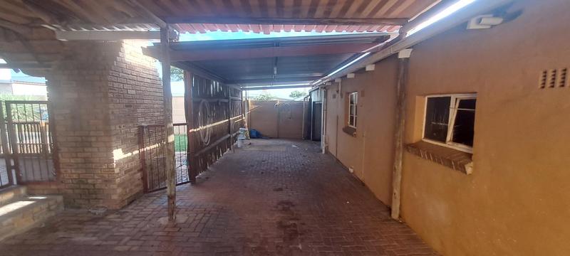 To Let 3 Bedroom Property for Rent in Dan Pienaarville Gauteng