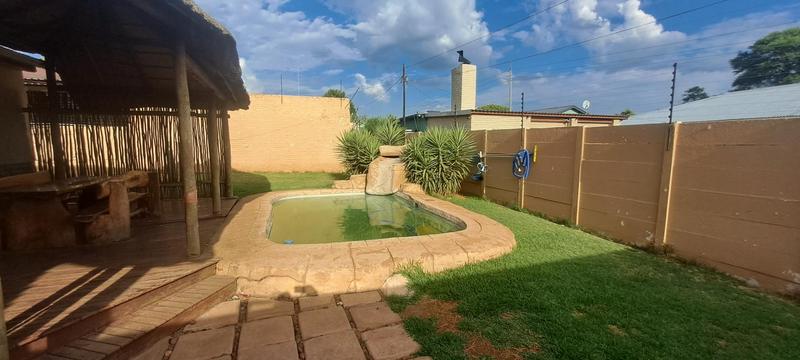 To Let 3 Bedroom Property for Rent in Dan Pienaarville Gauteng