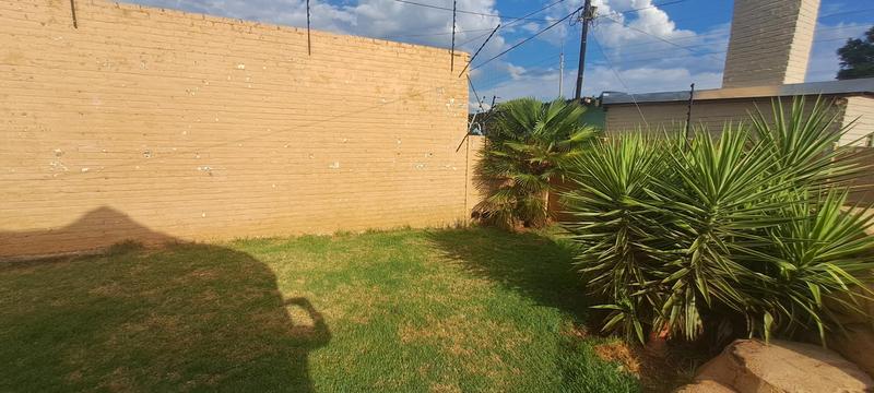 To Let 3 Bedroom Property for Rent in Dan Pienaarville Gauteng