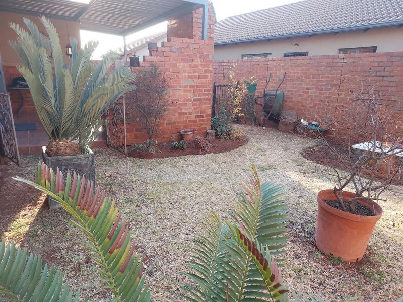 2 Bedroom Property for Sale in Montana Gauteng