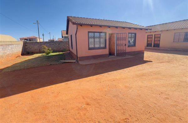 To Let 2 Bedroom Property for Rent in Protea Glen Gauteng