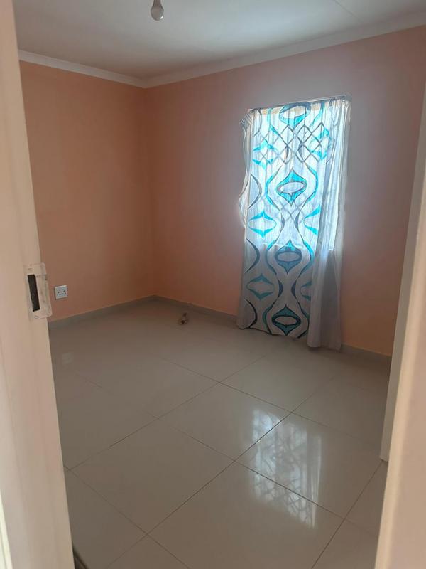 To Let 2 Bedroom Property for Rent in Protea Glen Gauteng