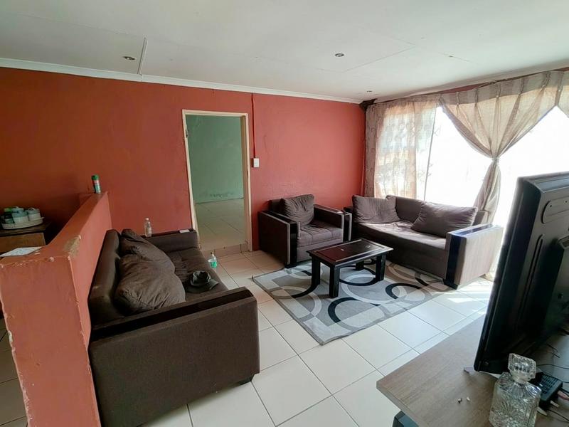 3 Bedroom Property for Sale in Lenasia South Gauteng