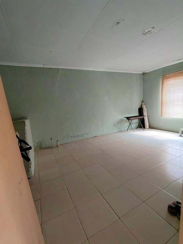 3 Bedroom Property for Sale in Lenasia South Gauteng