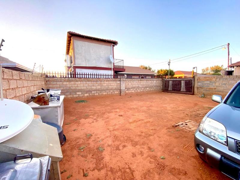 3 Bedroom Property for Sale in Protea Glen Gauteng