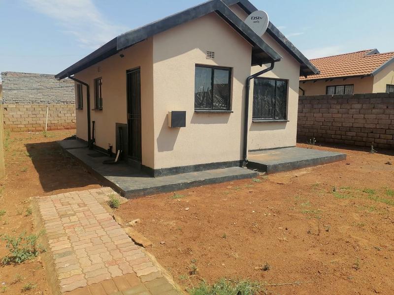 2 Bedroom Property for Sale in Protea Glen Gauteng