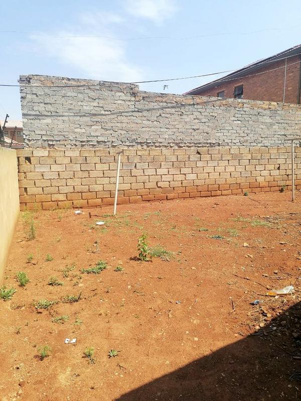 2 Bedroom Property for Sale in Protea Glen Gauteng